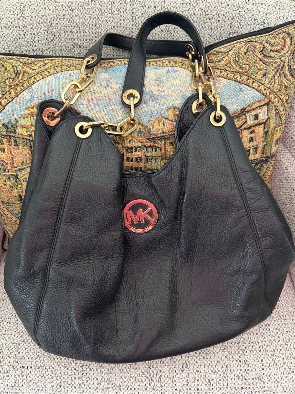 Michael Kors Black Leather Shoulder Bag with Gold Chain Hardware